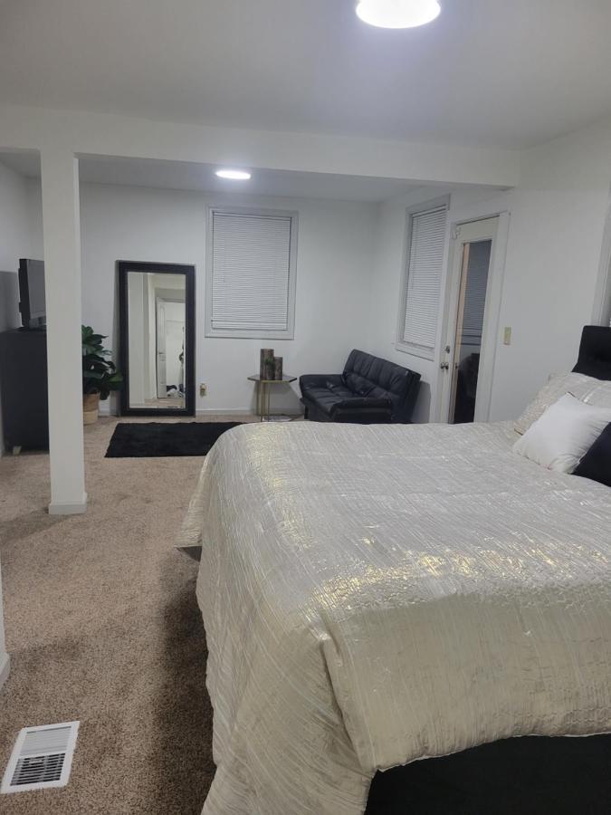 Shared Guest House With Private Rooms 애틀랜타 외부 사진