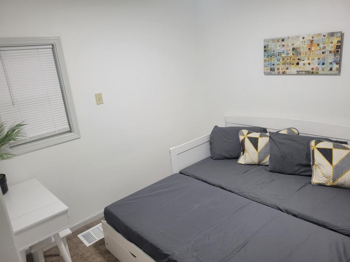 Shared Guest House With Private Rooms 애틀랜타 외부 사진